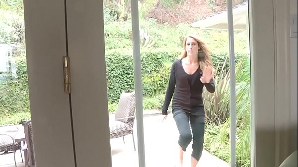 Kaslı Komşu Dimitri'yi Gören Sweetie Gel Beni Sik Diyerek Merhaba Dedi - Astalavista