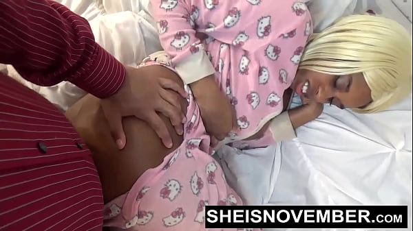 Sevişmek Yerine Masaj Yaparak Okşamak İsten Kızın Erotik Çıplak Masajı